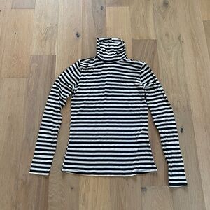 H&M Black and White Striped Long Sleeve Top
